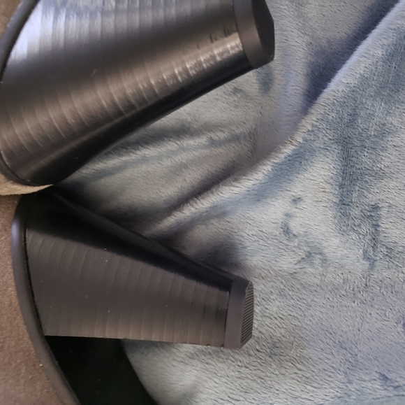 Zara Basic Ankle Boots - Picture 6 of 6